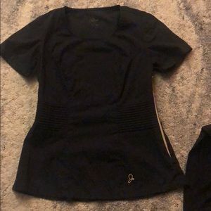 Jaanuu Pintuck Scrub Top and Pant set size Small